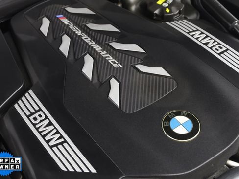 Used 2020 BMW M550i xDrive M550i xDrive w/ Premium Package image 23