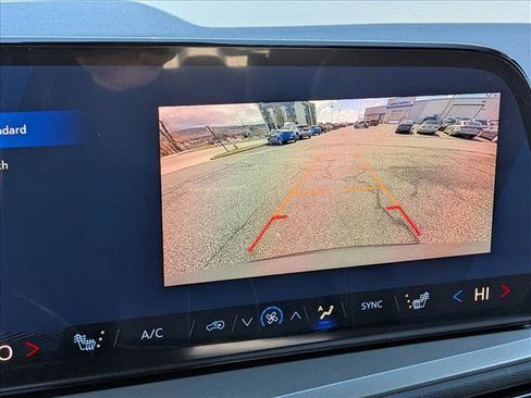 New 2026 Chevrolet Traverse LT FWD image 13