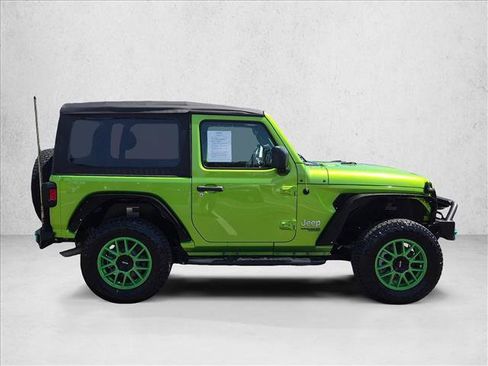 Used 2018 Jeep Wrangler Sport AWD/4WD image 4