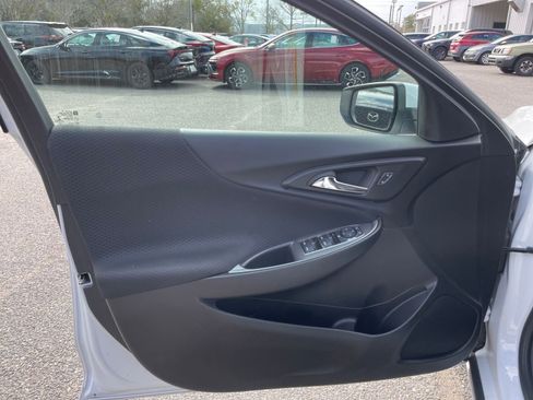 Used 2024 Chevrolet Malibu LT image 18