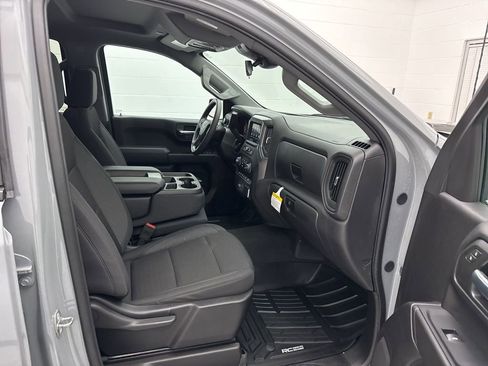 Used 2024 Chevrolet Silverado 1500 Custom Trail Boss image 40