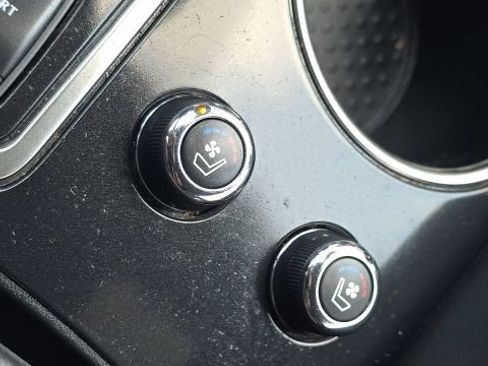 Used 2020 Nissan Maxima SR w/ Sport Mat Group FWD image 34