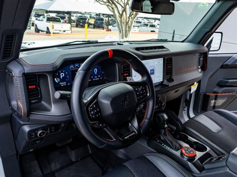 Used 2025 Ford Bronco Raptor image 17