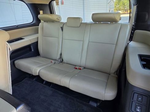 Used 2019 Toyota Sequoia Platinum image 20