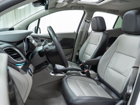 Used 2016 Buick Encore Premium w/ Experience Buick Package FWD image 13