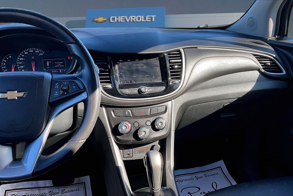 Used 2021 Chevrolet Trax LT w/ Premium Seat Package FWD image 10