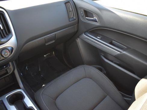 Used 2022 Chevrolet Colorado LT image 22