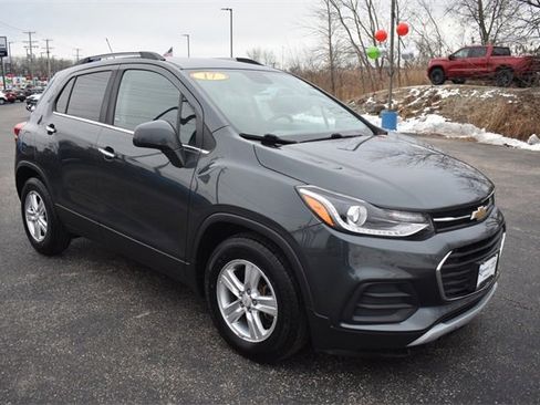 Used 2017 Chevrolet Trax LT w/ LT Convenience Package image 10