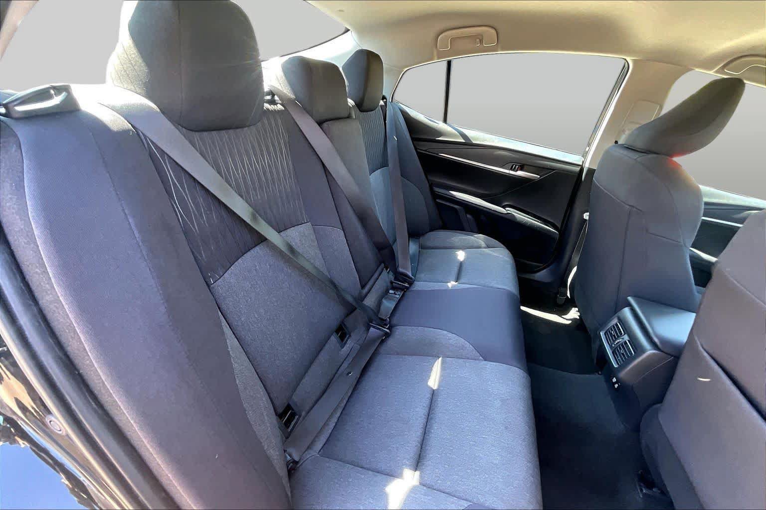 Used 2025 Toyota Camry LE FWD image 19