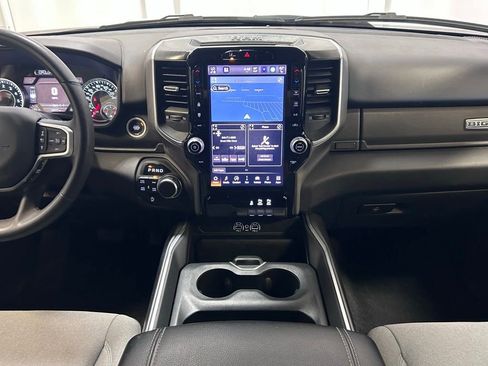 Used 2025 RAM 1500 Big Horn AWD/4WD image 16