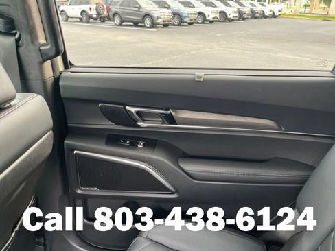 Used 2025 Kia Telluride SX Prestige X-Line AWD/4WD image 16