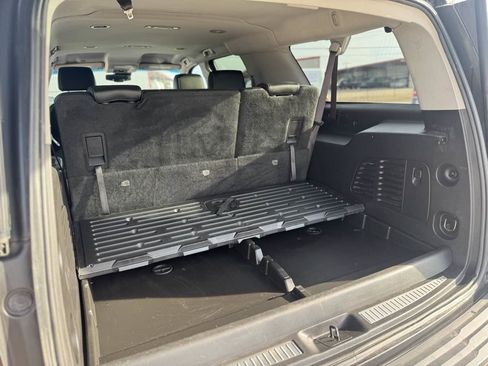 Used 2015 Chevrolet Suburban LT AWD/4WD image 20