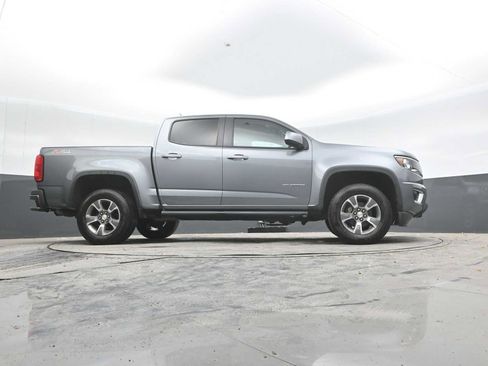 Used 2018 Chevrolet Colorado Z71 AWD/4WD image 30