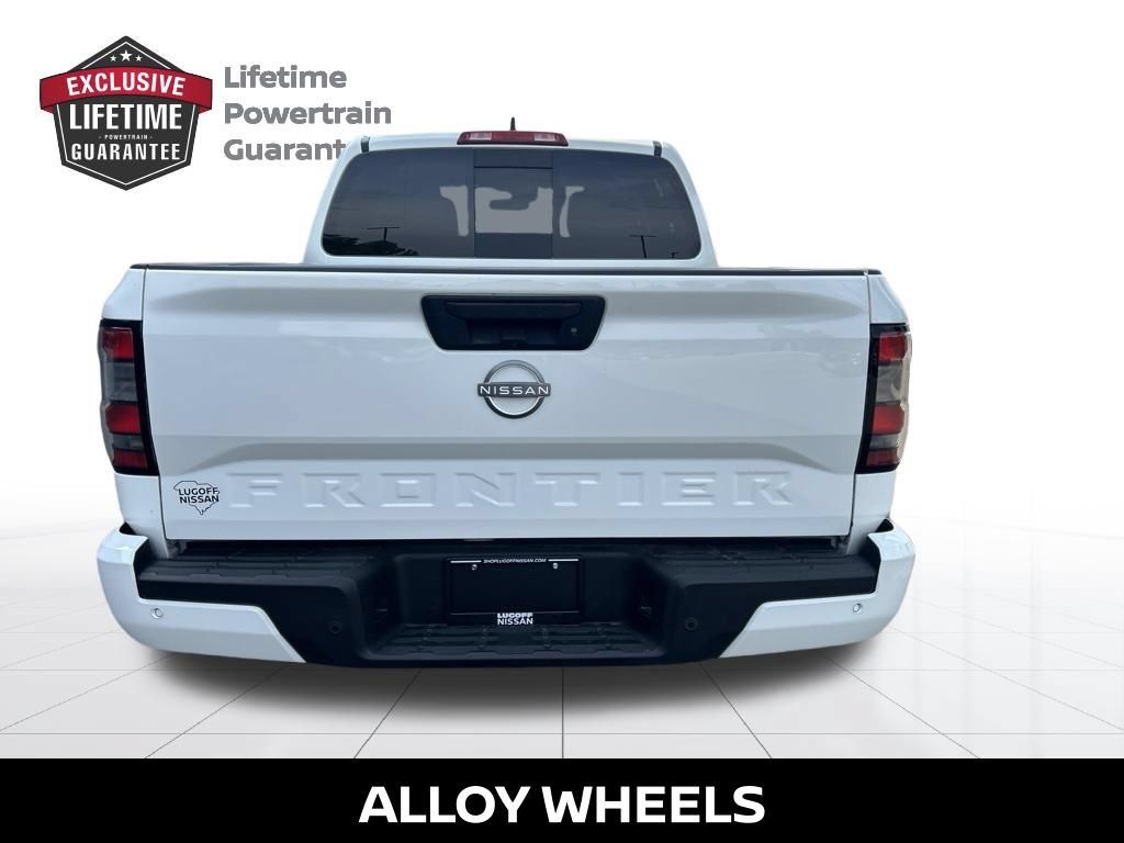 Certified 2025 Nissan Frontier SV RWD image 5