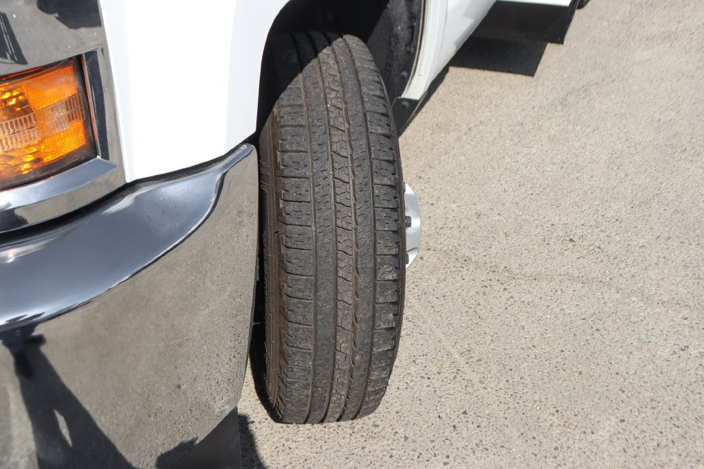 Used 2015 Chevrolet Silverado 3500 W/T RWD image 3