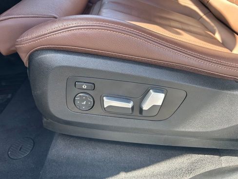 Used 2022 BMW X5 xDrive40i w/ Premium Package image 21