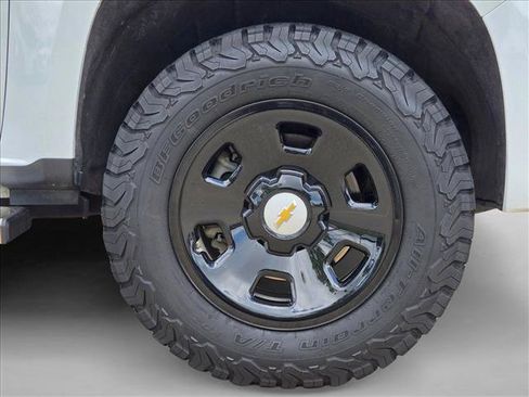Used 2022 Chevrolet Colorado W/T w/ WT Convenience Package AWD/4WD image 22