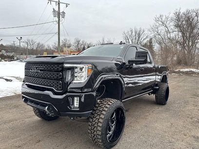Used 2021 GMC Sierra 2500 Denali w/ Denali Black Diamond Edition