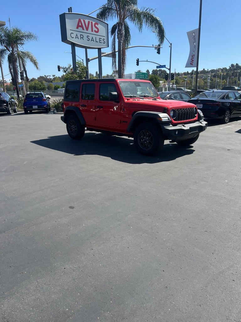 Used 2025 Jeep Wrangler Unlimited Sport AWD/4WD image 5