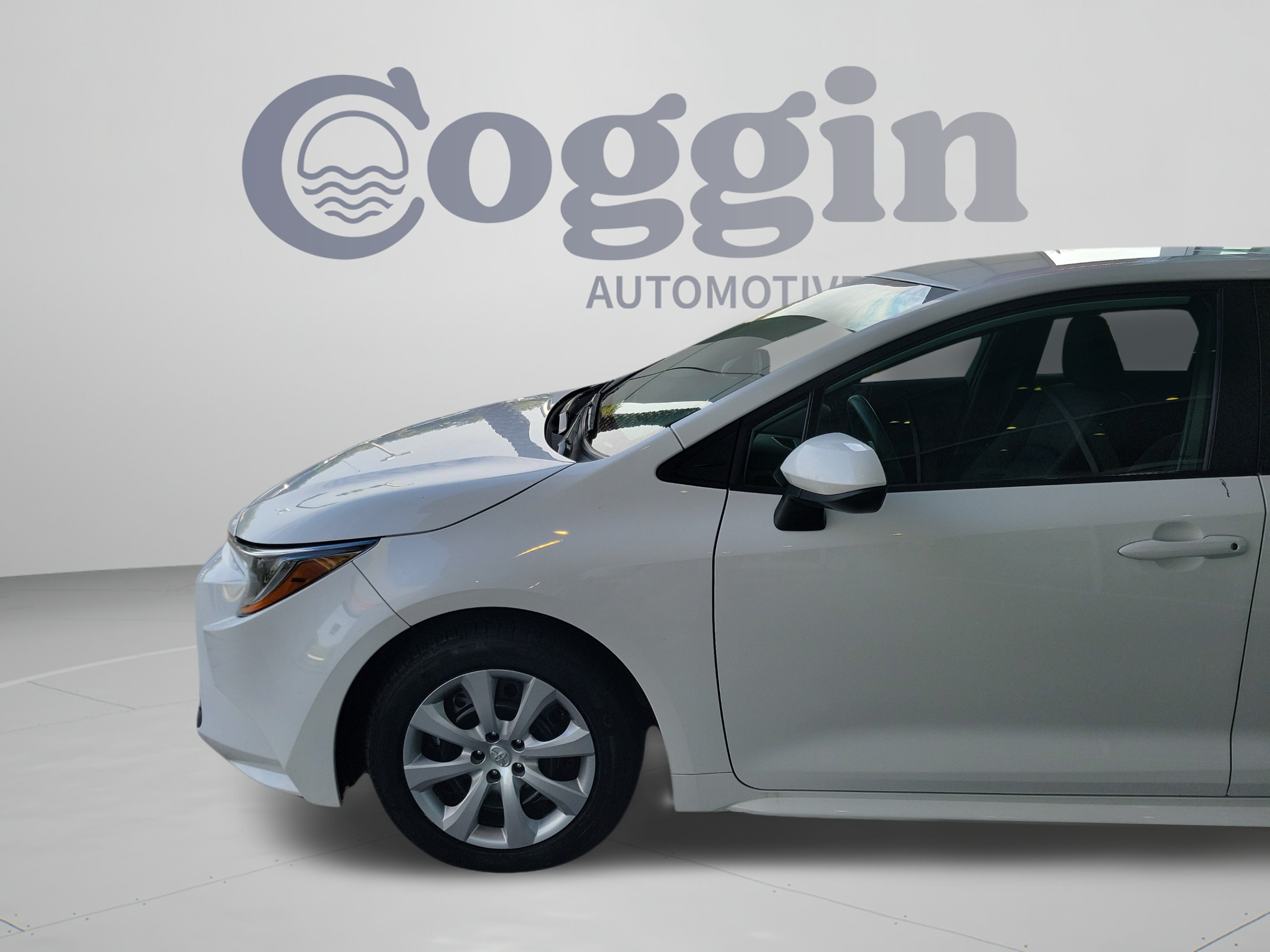 Used 2024 Toyota Corolla LE FWD image 33