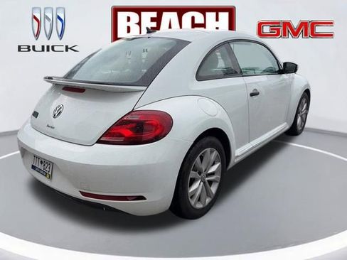 Used 2017 Volkswagen Beetle 1.8T FWD image 2