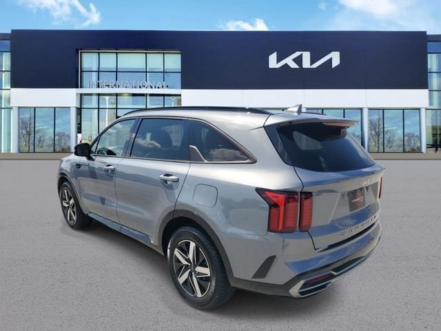 Used 2022 Kia Sorento EX w/ Panoramic Sunroof Package FWD image 3