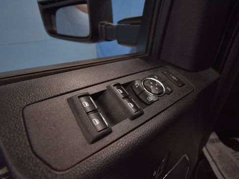 Used 2021 Ford F250 Lariat w/ Tremor Off-Road Package AWD/4WD image 6