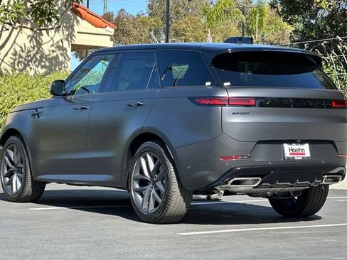 New 2026 Land Rover Range Rover Sport Dynamic SE image 3