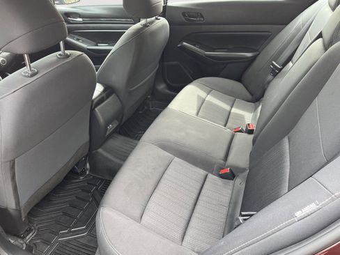 Used 2024 Nissan Altima 2.5 SV w/ SV Premium Package AWD/4WD image 14