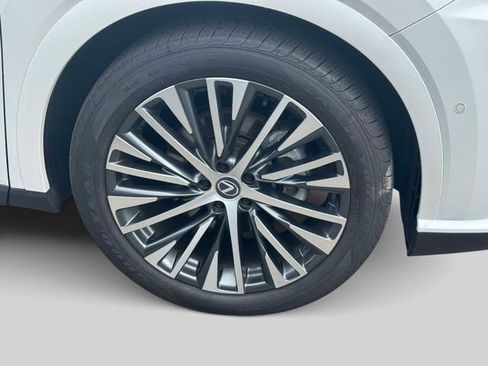 Used 2025 Lexus RX 350 w/ Convenience Package AWD/4WD image 7