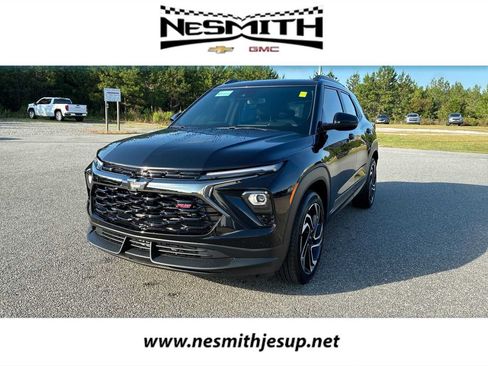 Used 2026 Chevrolet TrailBlazer RS w/ Driver Confidence Package FWD image 1