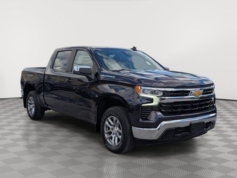 Used 2022 Chevrolet Silverado 1500 LT w/ Protection Package AWD/4WD image 7
