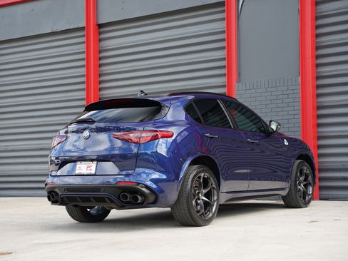 Used 2019 Alfa Romeo Stelvio Quadrifoglio w/ Nero Edizione image 8
