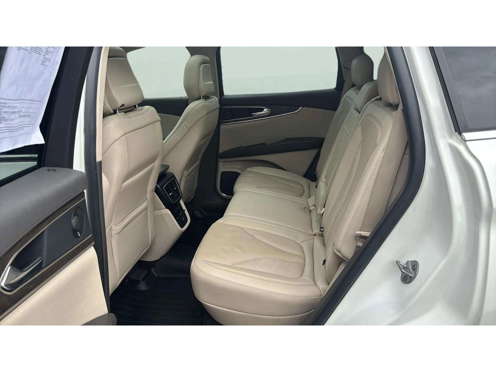 Used 2020 Lincoln Nautilus Reserve AWD/4WD image 12
