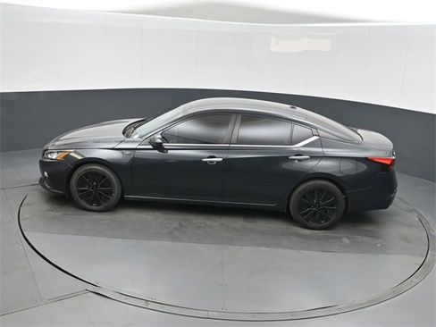 Used 2021 Nissan Altima 2.5 SV image 34