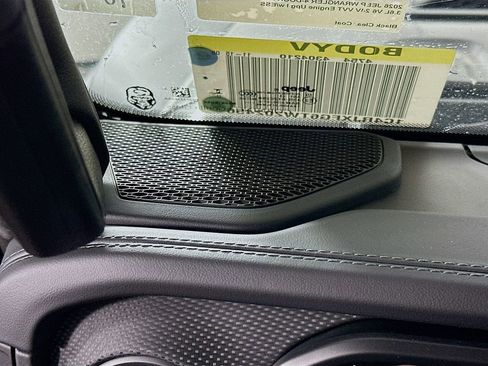 New 2026 Jeep Wrangler Unlimited Rubicon image 25