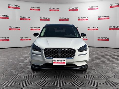 Used 2022 Lincoln Corsair AWD w/ Premium Package image 8