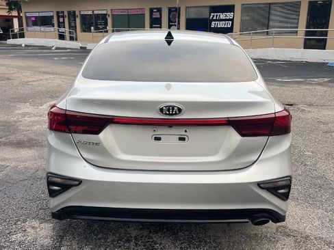 Used 2020 Kia Forte LXS FWD image 8