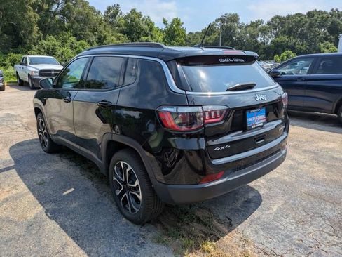 Used 2022 Jeep Compass Limited AWD/4WD image 4