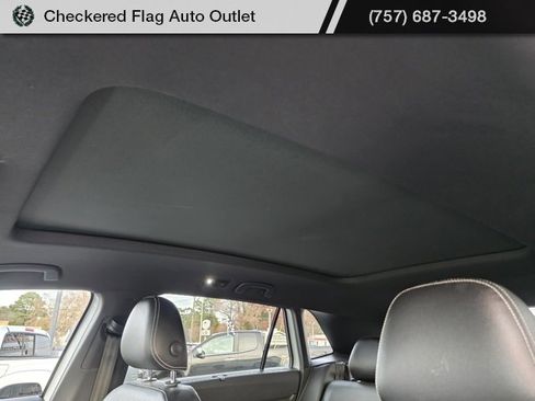 Used 2021 Volkswagen Atlas Cross Sport SEL Premium image 24