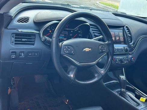 Used 2018 Chevrolet Impala LT w/ Sunroof and Spoiler Package FWD image 35