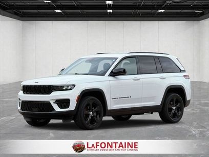 Used 2023 Jeep Grand Cherokee Altitude