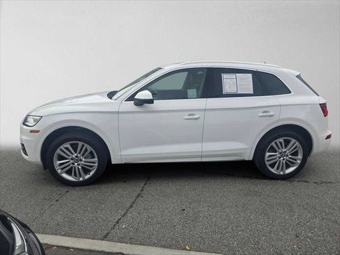 Used 2019 Audi Q5 2.0T Premium Plus w/ Premium Plus Package AWD/4WD image 6