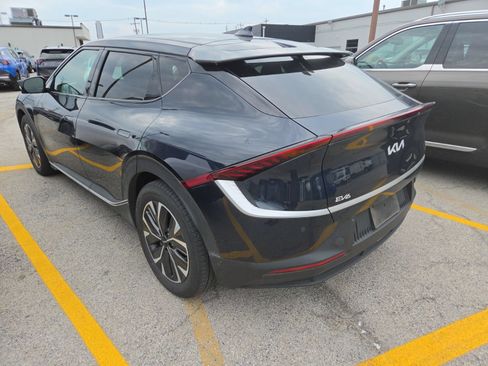 Certified 2024 Kia EV6 Light AWD/4WD image 7