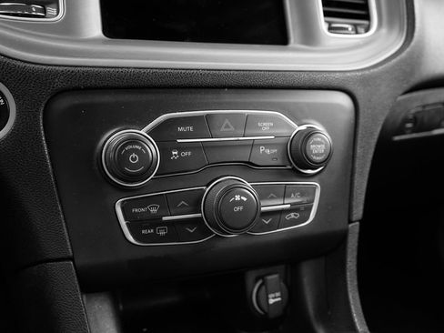 Used 2023 Dodge Charger SXT RWD image 26