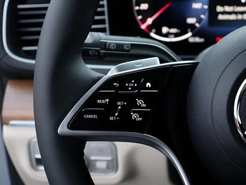 Certified 2026 Mercedes-Benz GLE 350 4MATIC image 33