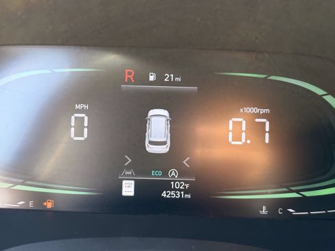 Used 2025 Hyundai Palisade SEL AWD/4WD image 29