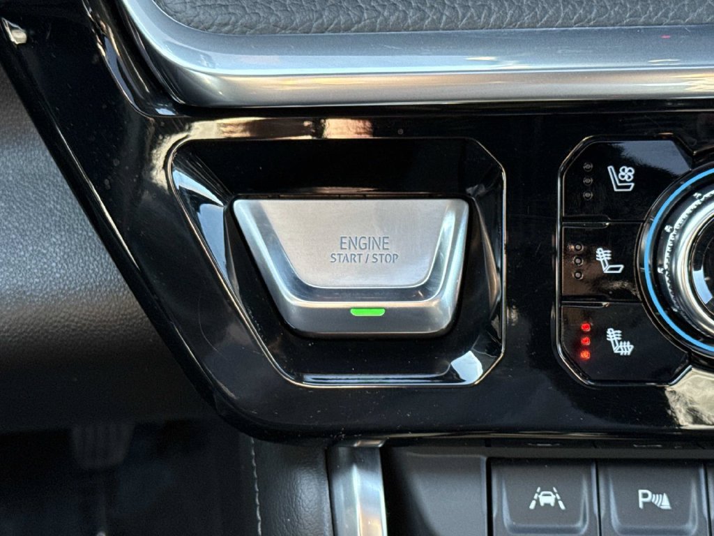 Used 2023 GMC Sierra 1500 Denali w/ Denali Reserve Package AWD/4WD image 14