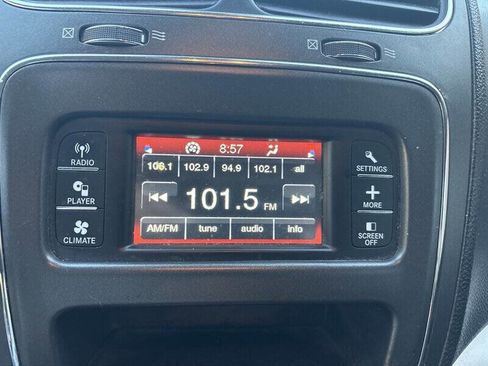 Used 2020 Dodge Journey SE image 22