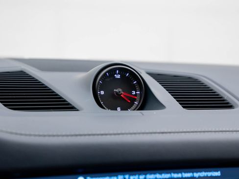 Used 2019 Porsche Cayenne image 20